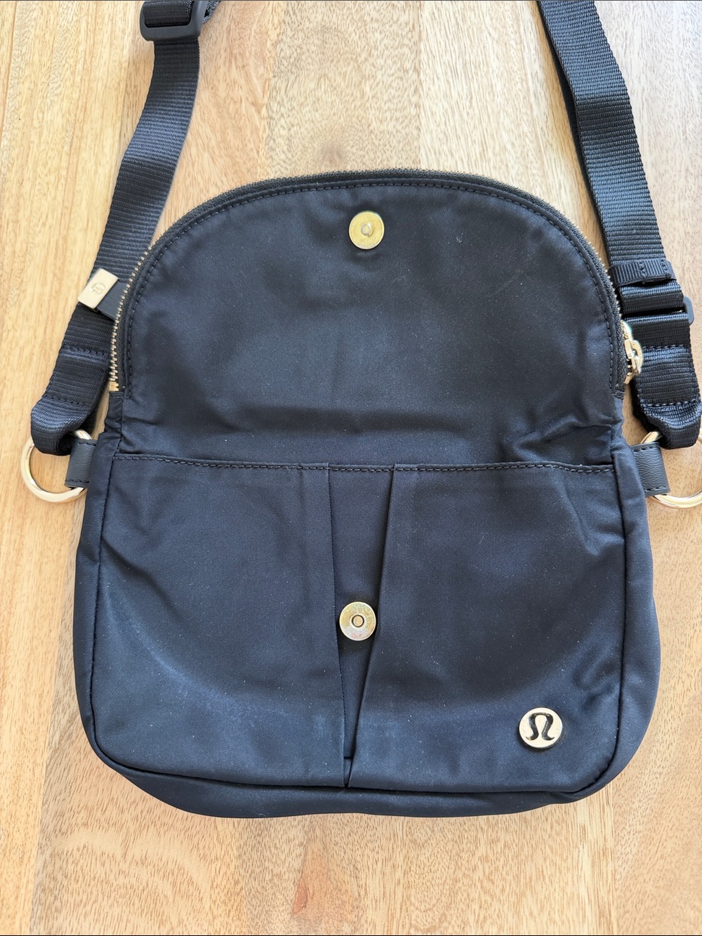 lululemon athletica Black Crossbody Pouch with Gold Hardware - Picture 3 of 3